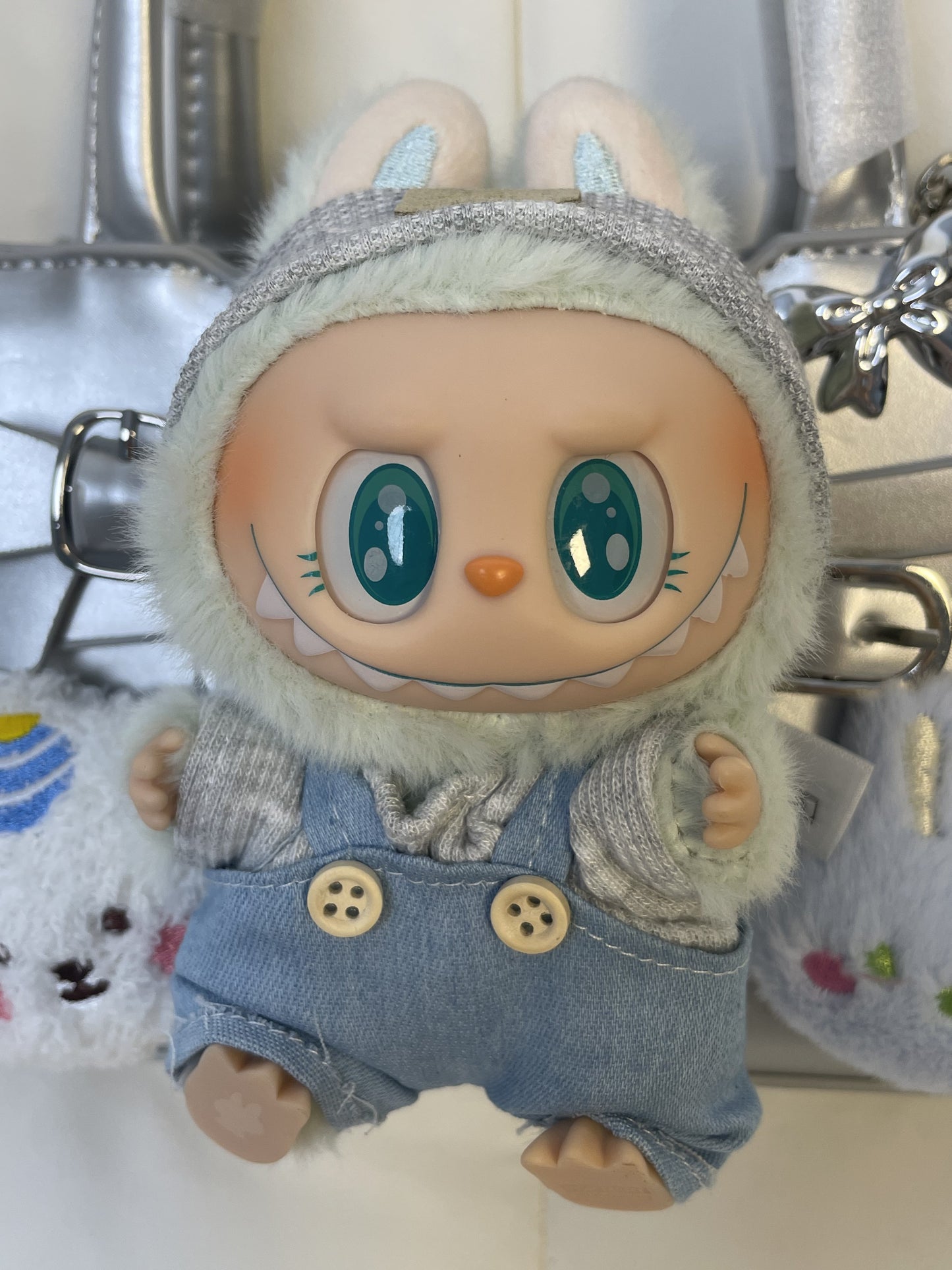 JoJo限定感たっぷり！ふわふわぬいぐるみバッグ