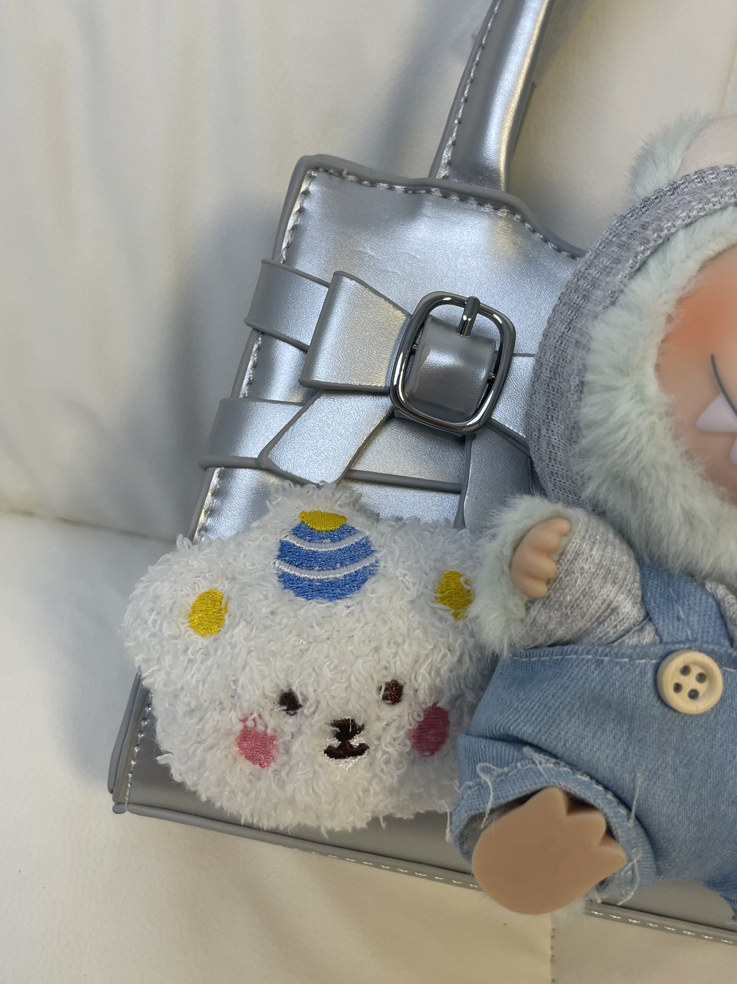 JoJo限定感たっぷり！ふわふわぬいぐるみバッグ